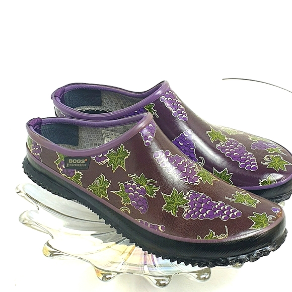 Bogs Shoes - BOGS Urban durafresh Farmer rain grape pattern outdoors clogs fruit size US 11